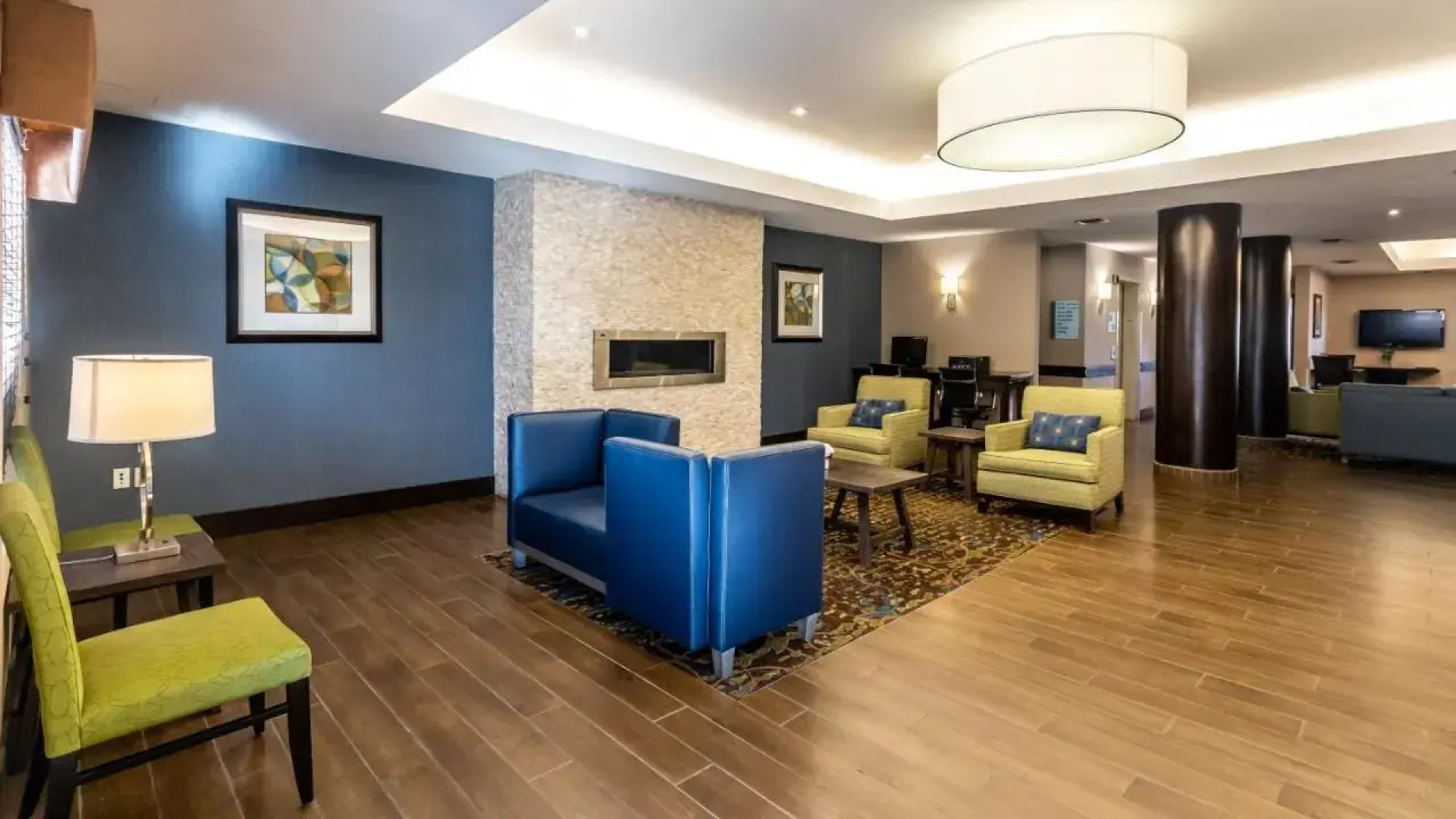 Holiday Inn Express & Suites Edmonton International Airport by IHG