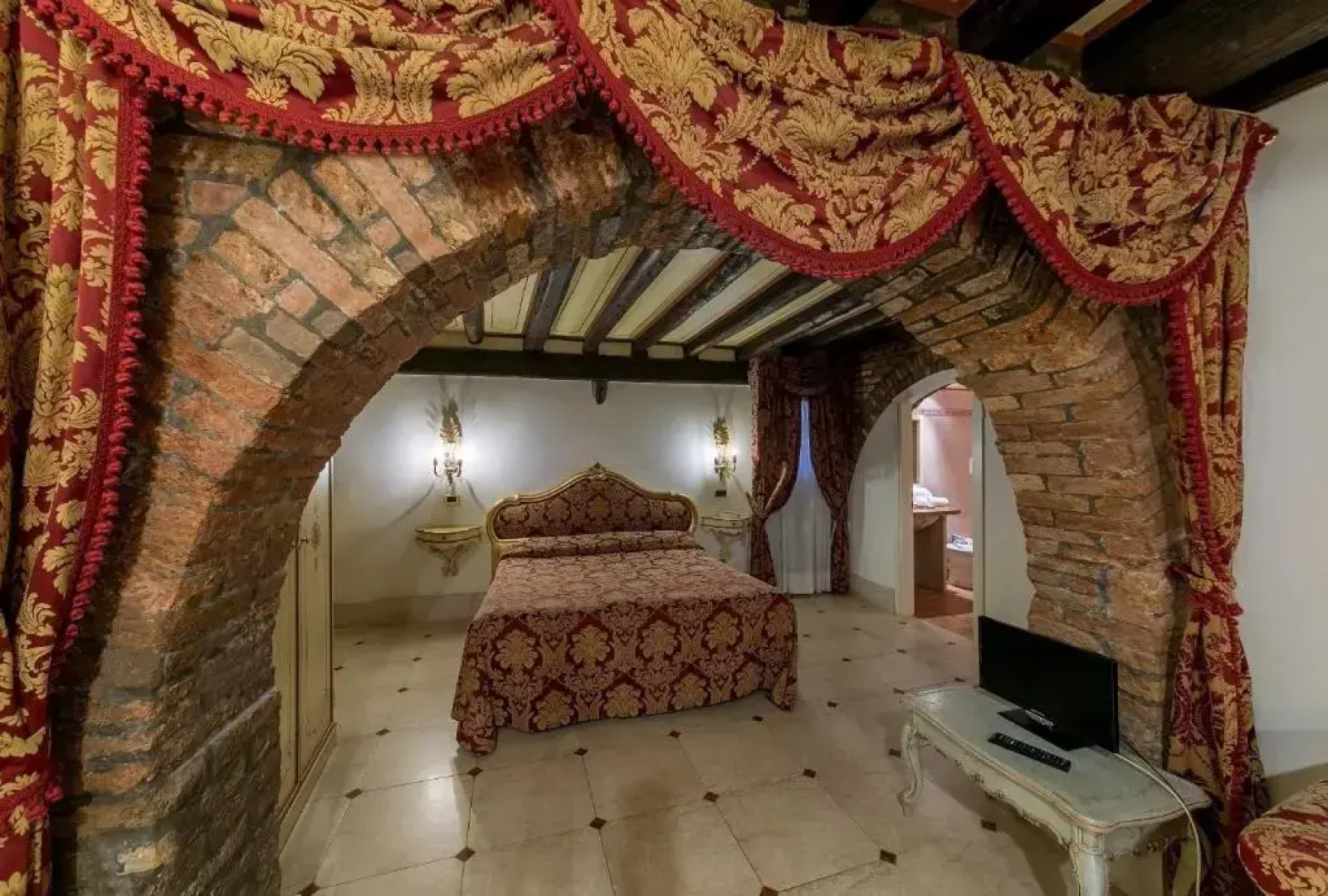 Pantalon Hotel