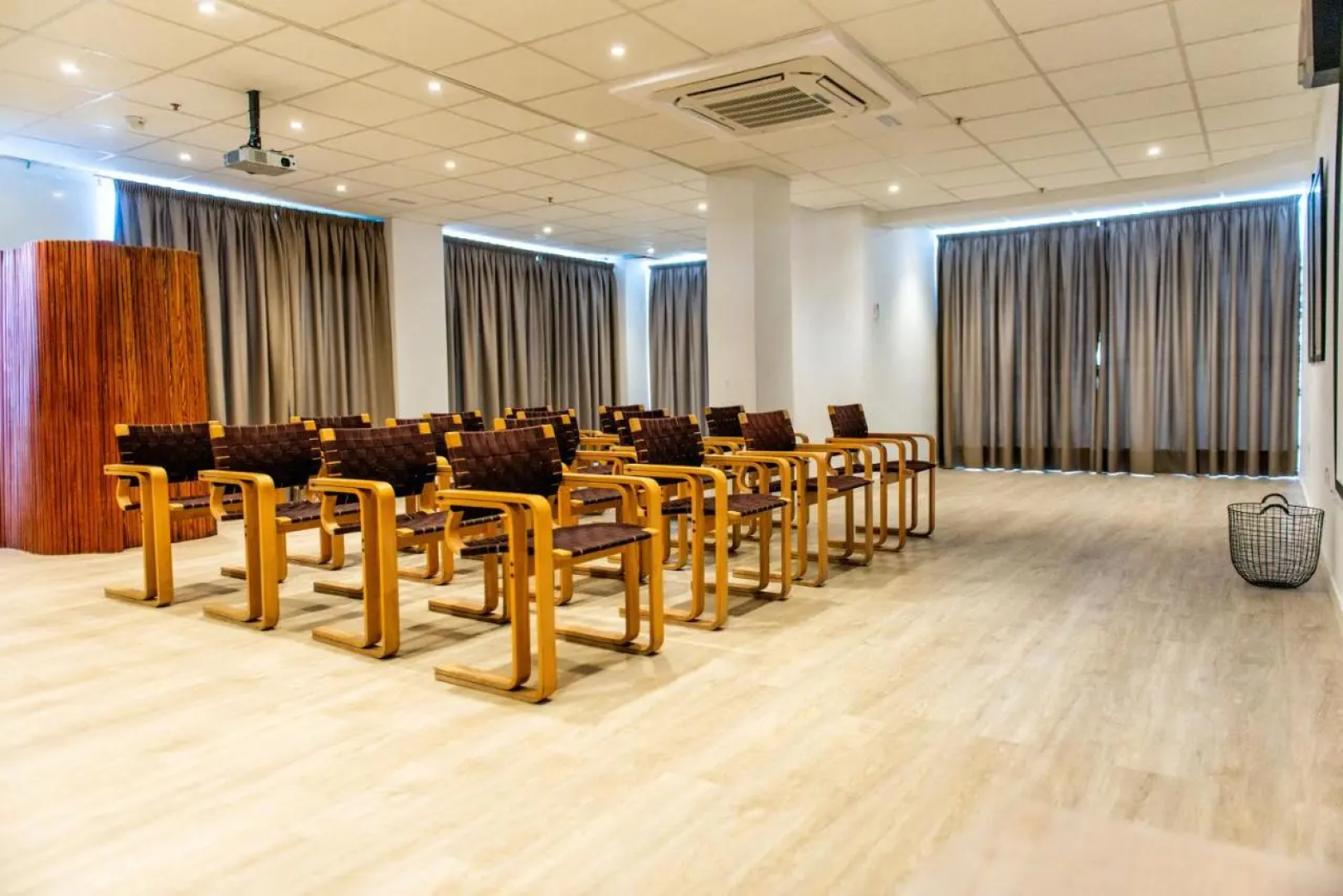 Atlantic Holiday Hotel