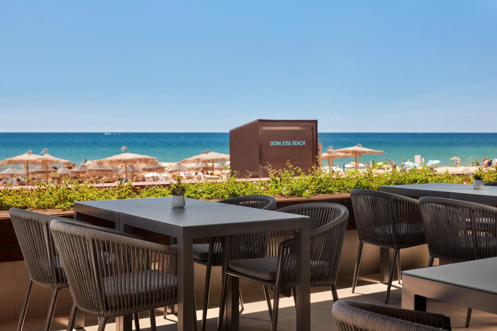 Отель Dom Jose Beach Hotel