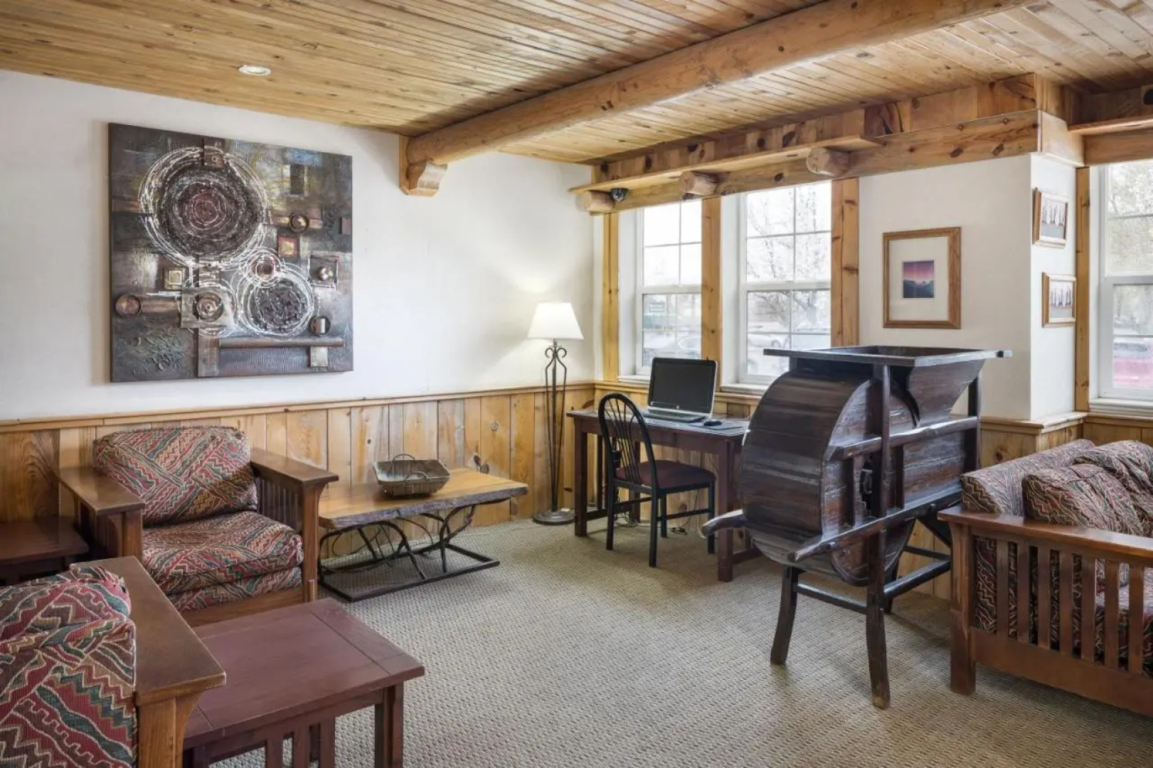 River Canyon Lodge