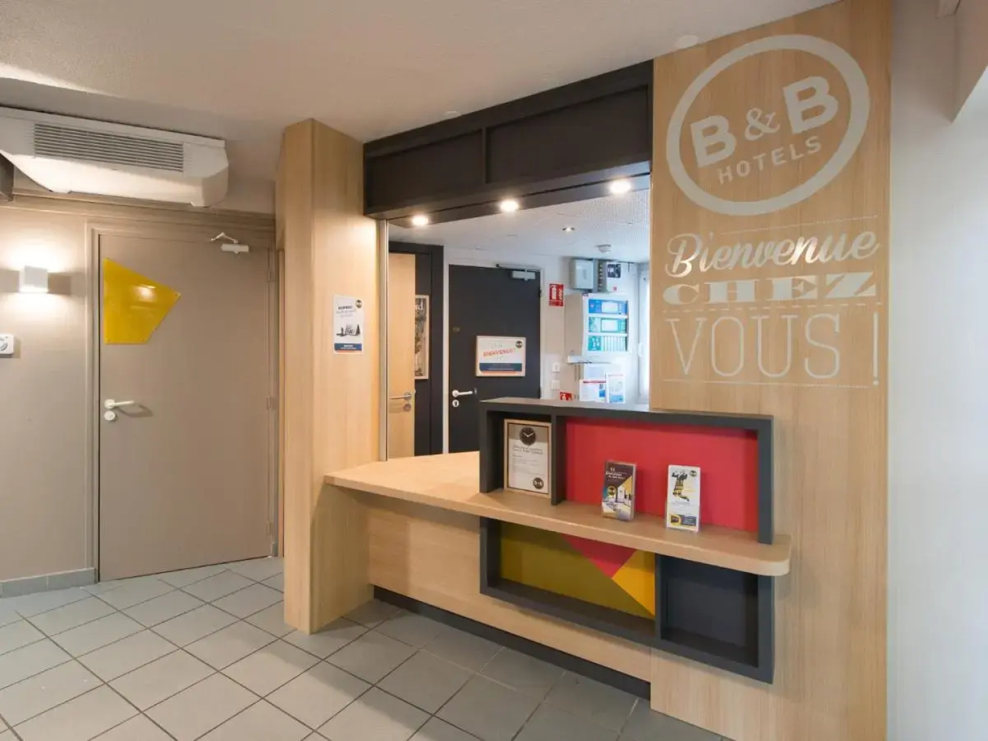 B&B HOTEL Blois Sud Vineuil