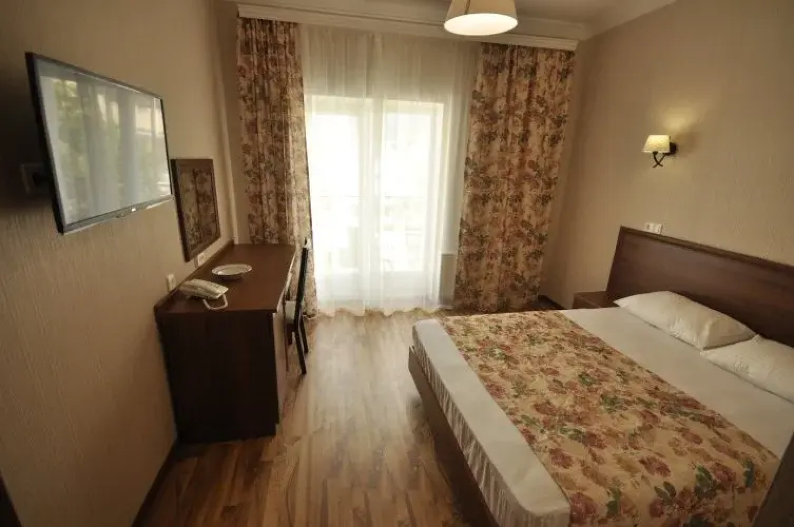 Villa Flora Guest House