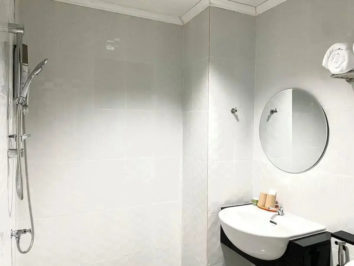 Chainatgrand Hotel