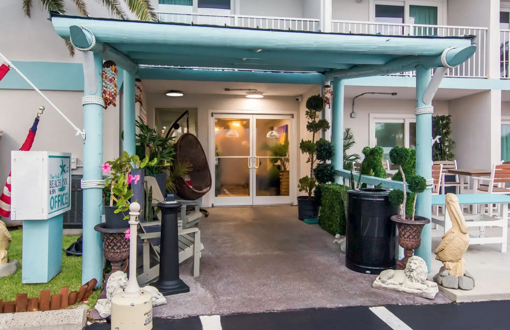 Ocean Sands Beach Boutique Inn - 1 Acre Private Beach