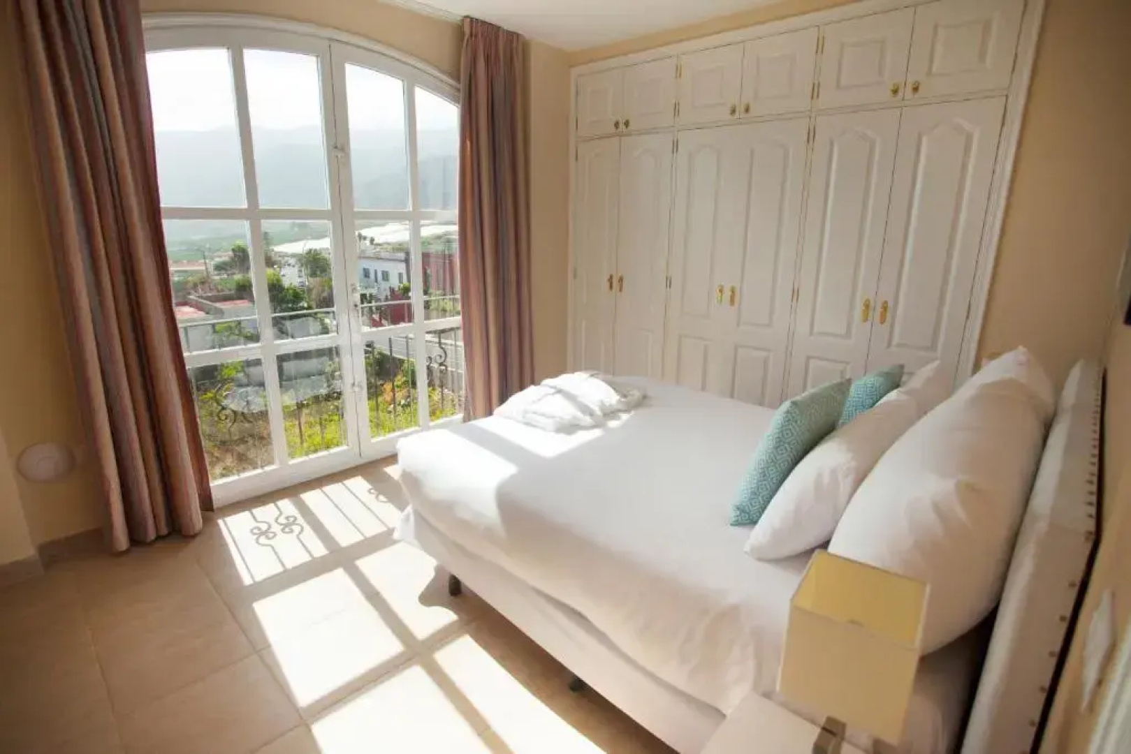 Coral Los Silos - Your Natural Accommodation Choice