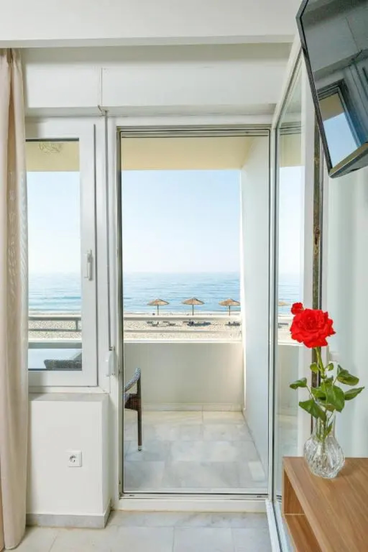 Kostakis Beach Apartments