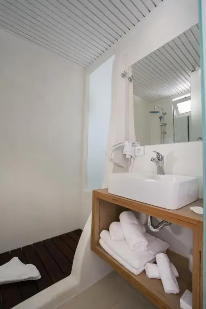 Aloe Hotel