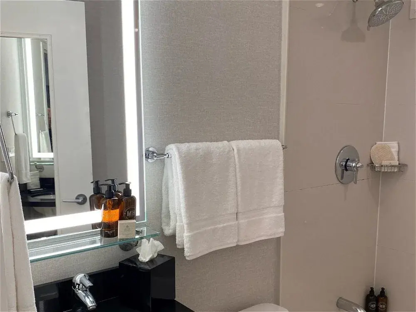Aura Hotel Times Square