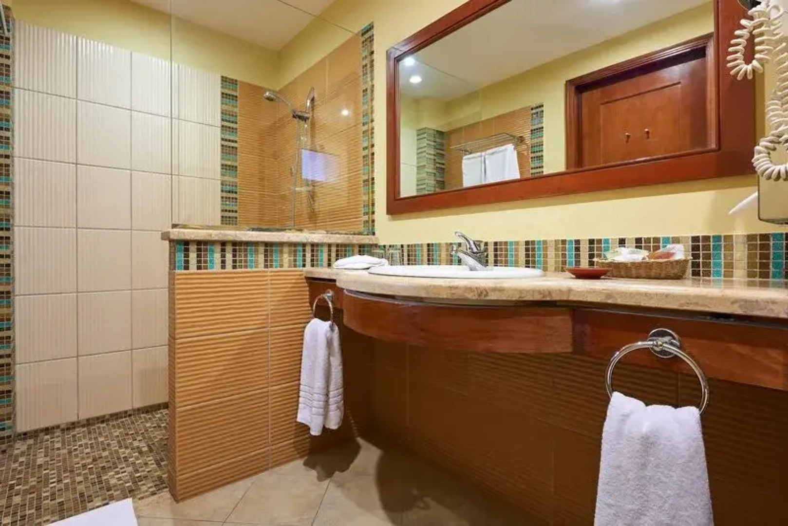 Mosaique Beach Resort