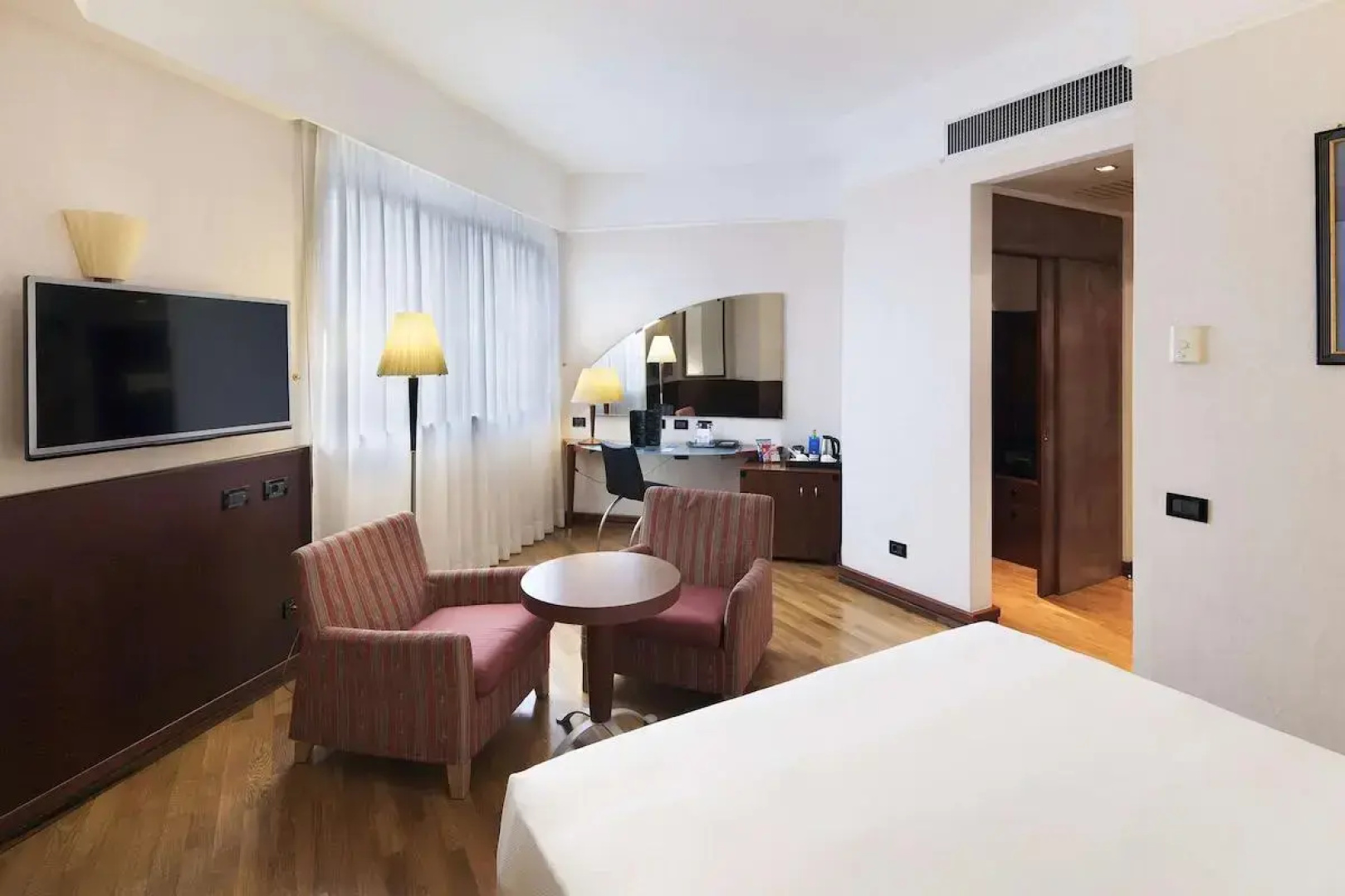 Отель NH Milano Machiavelli