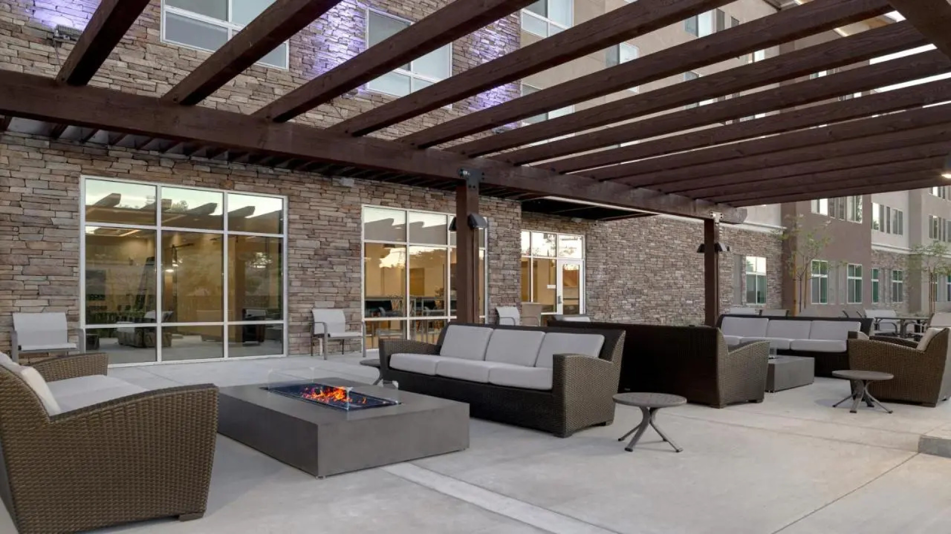 Отель Holiday Inn Express & Suites Chino Hills by IHG