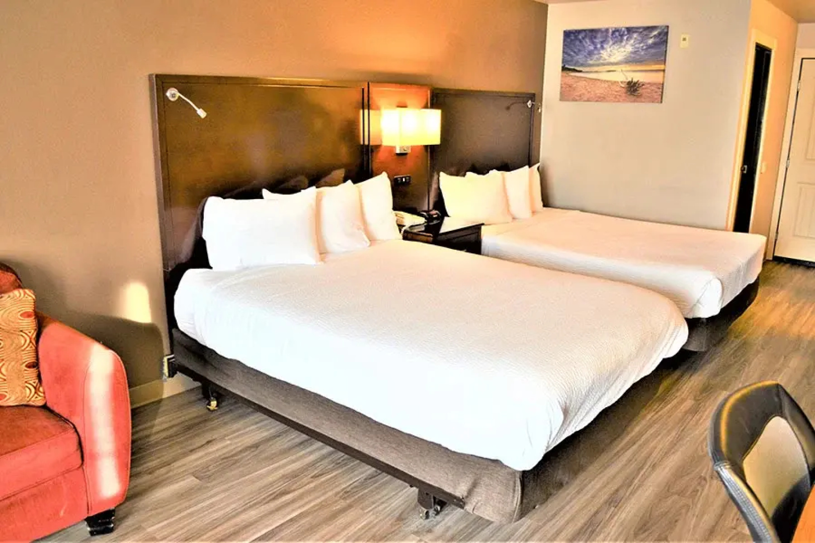 The Ashley Inn & Suites