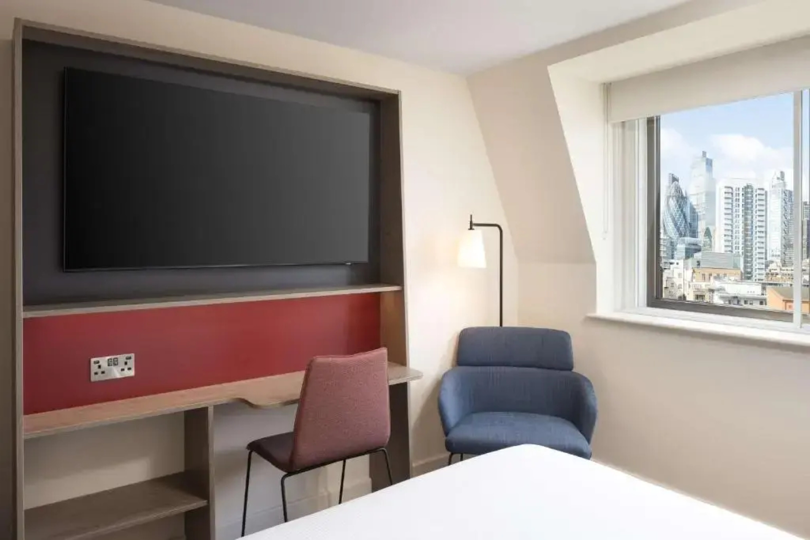 Hampton by Hilton London City