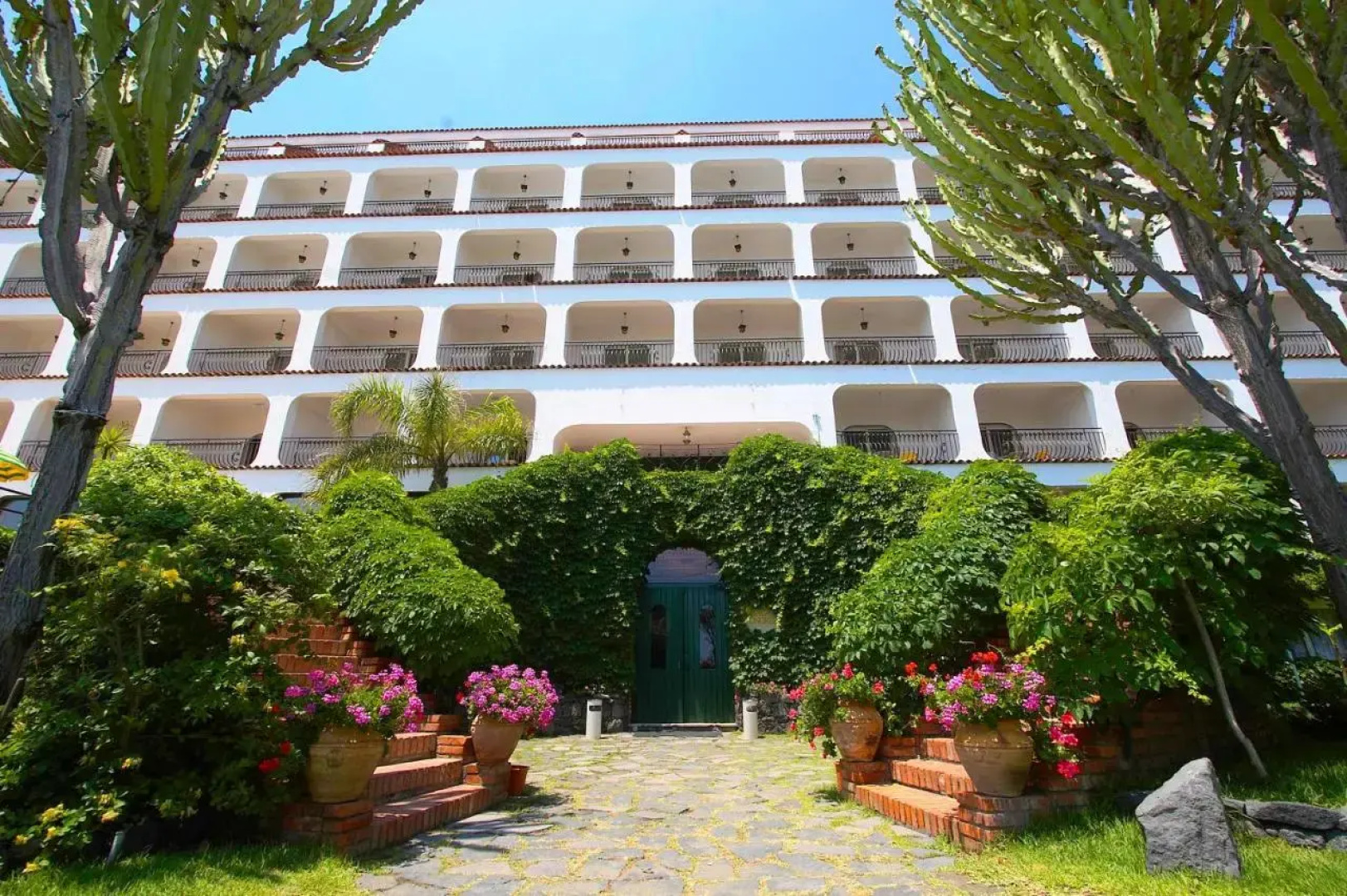 Отель Delta Hotels by Marriott Giardini Naxos