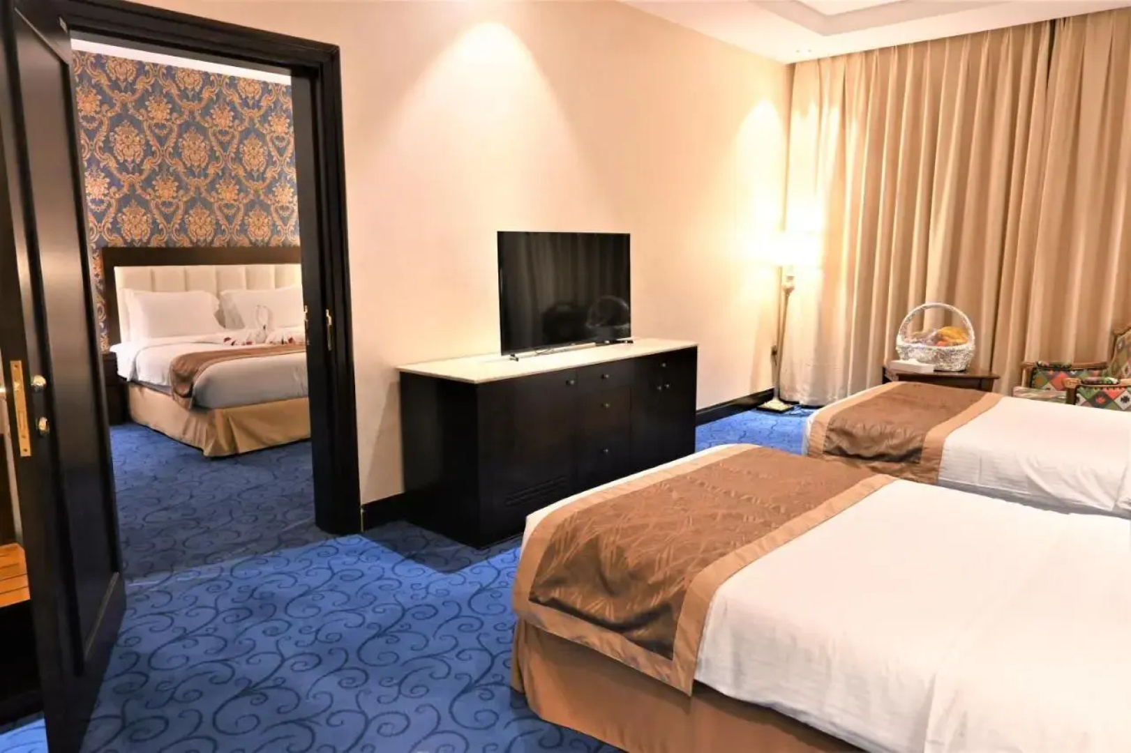 Crystal Plaza Al Majaz Hotel