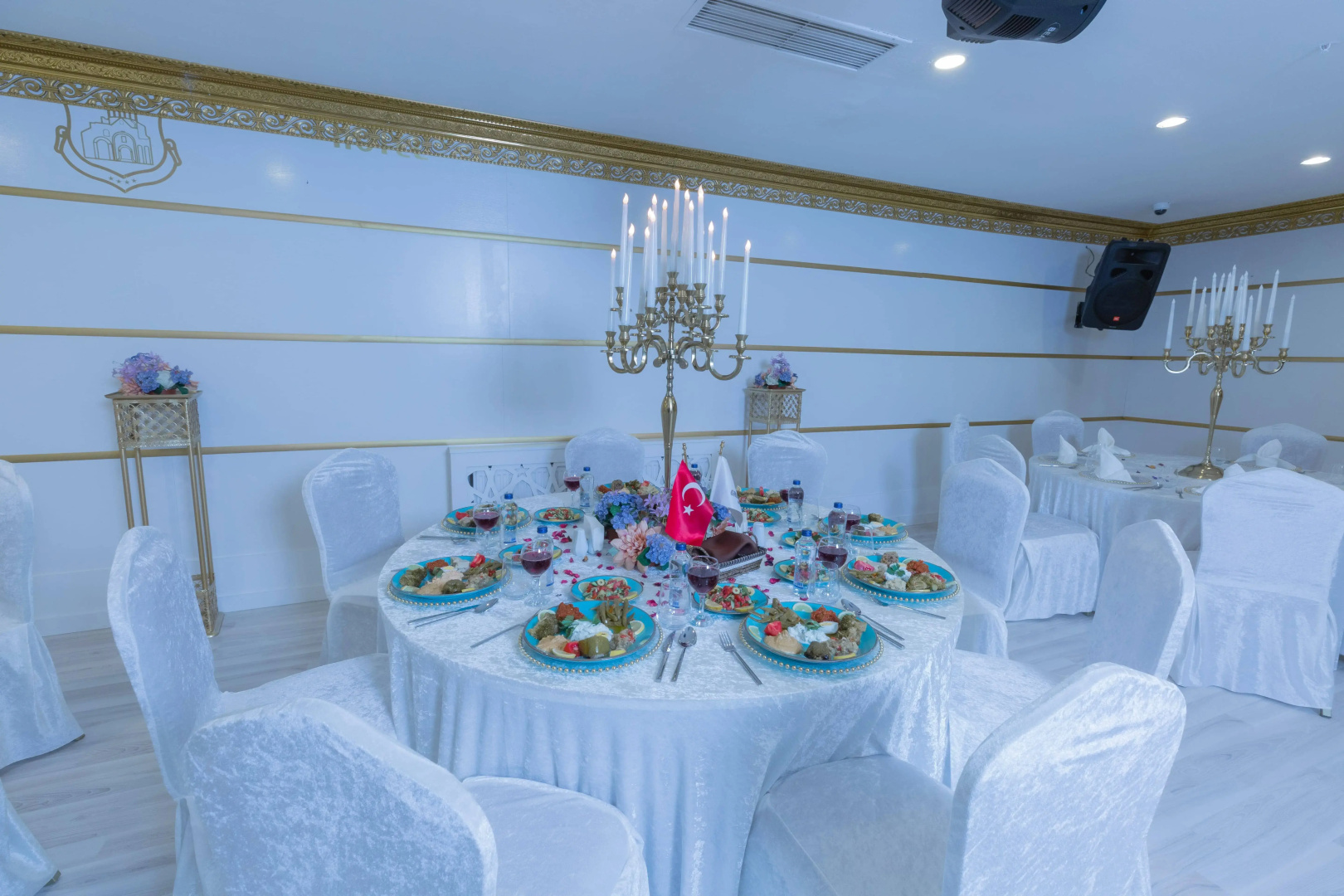 Grand Ani Hotel