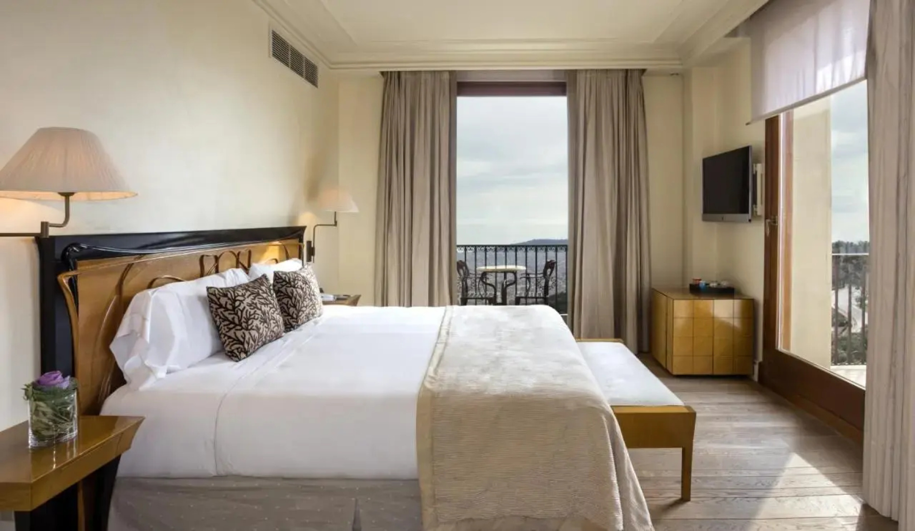 METT Barcelona GL – A Leading Hotel of the World