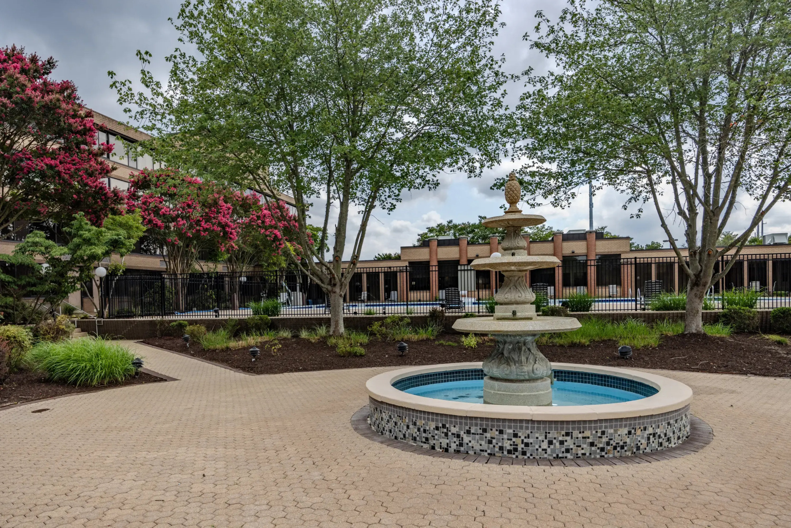Solomons Inn Resort + Marina