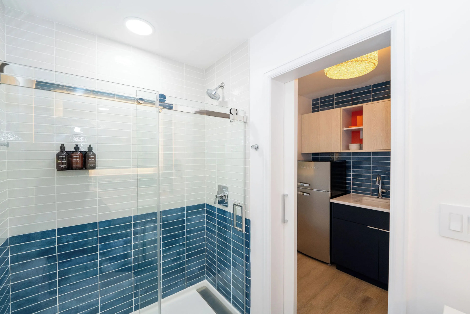 The Sunshine Hotel and Suites