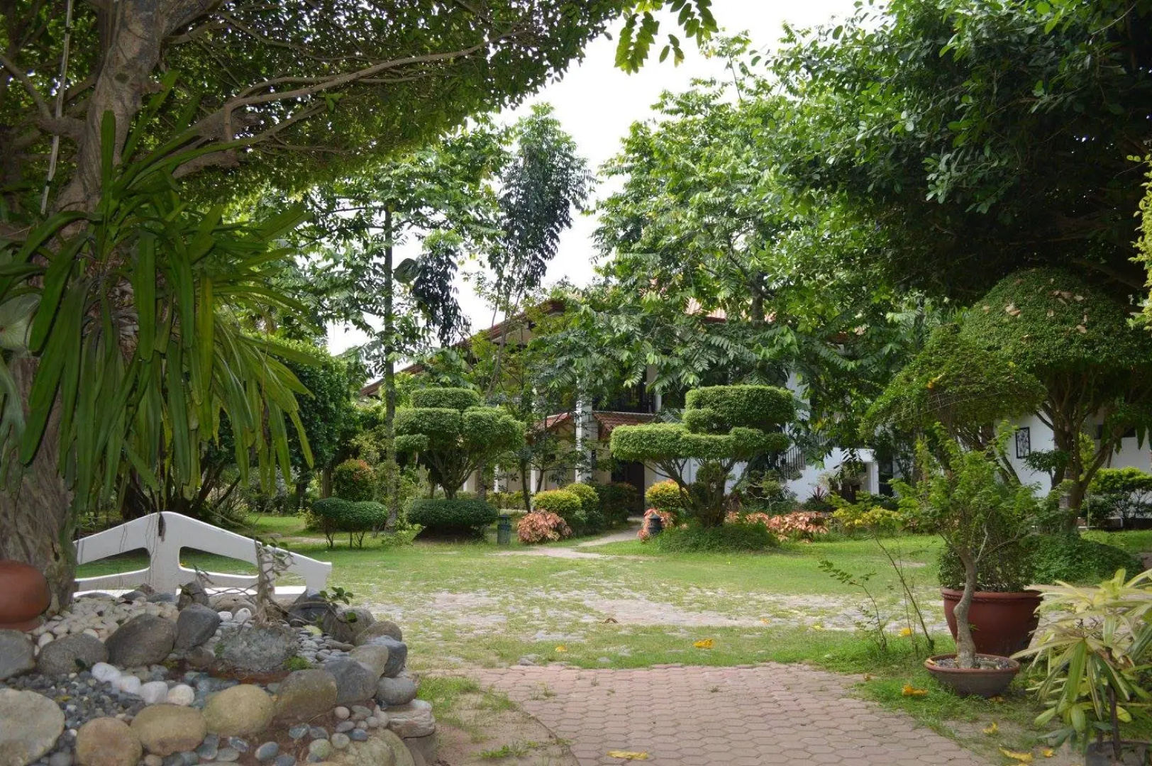 Hotel Precious Garden of Samal