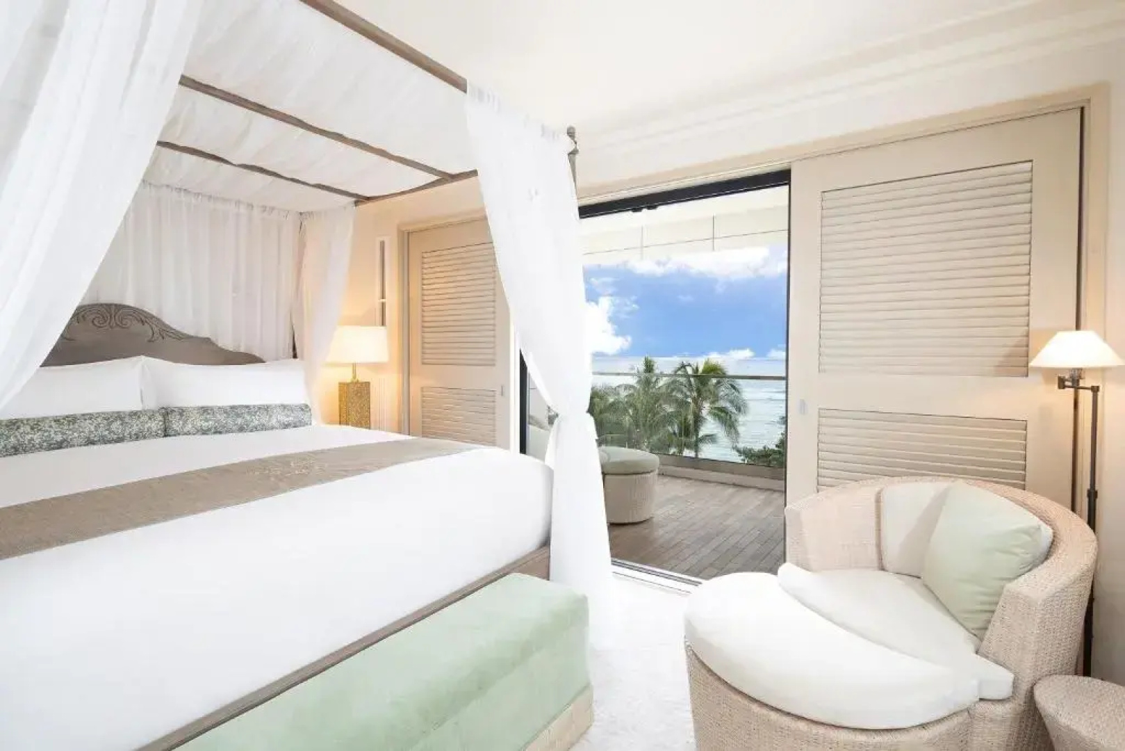 Espacio The Jewel Of Waikiki
