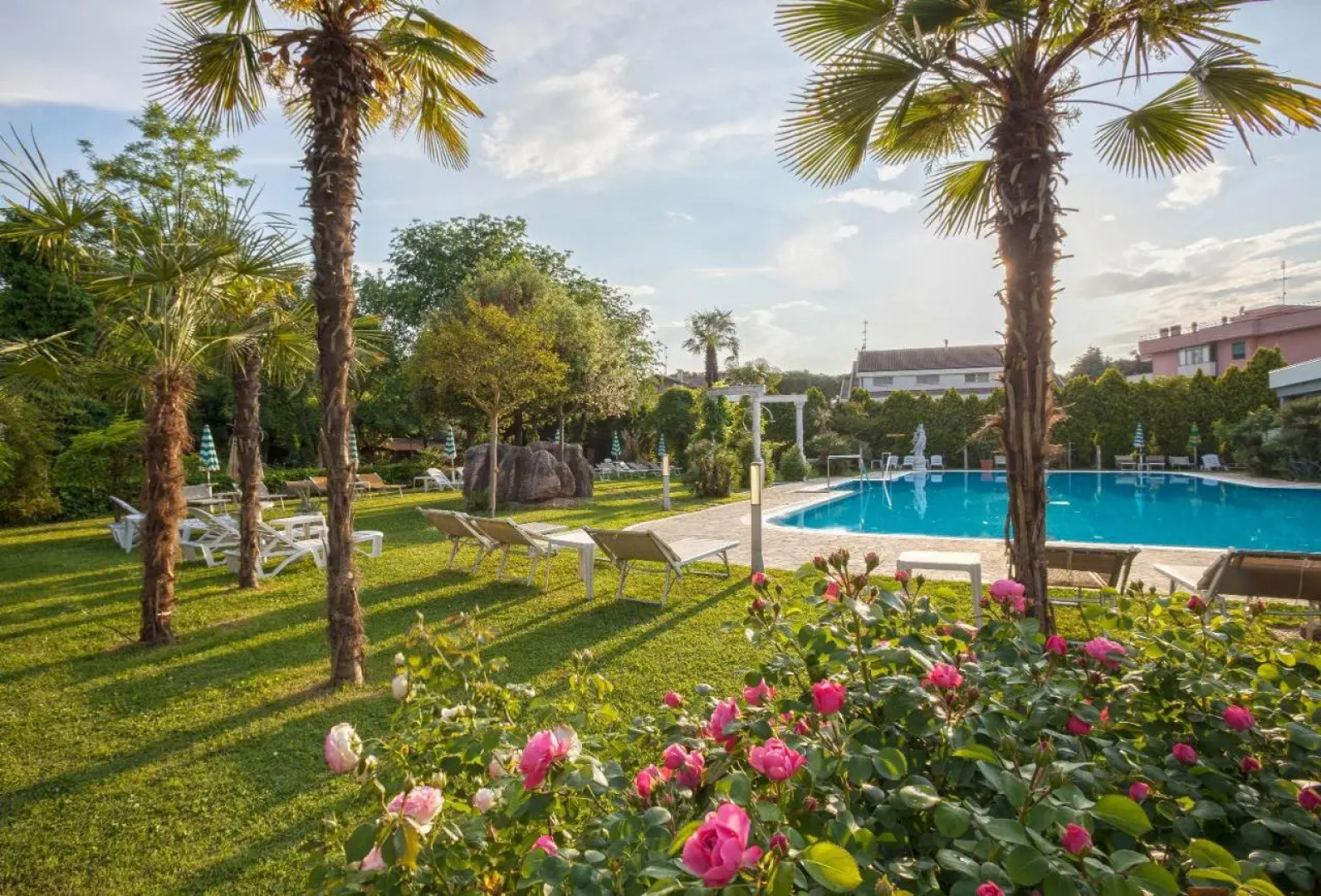 Hotel Harrys Garden