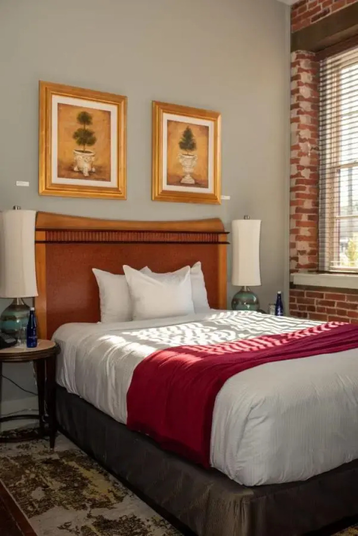 Lancaster Arts Hotel