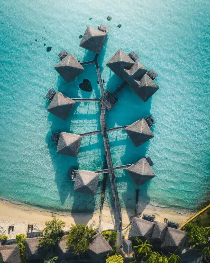 InterContinental Bora Bora Le Moana Resort