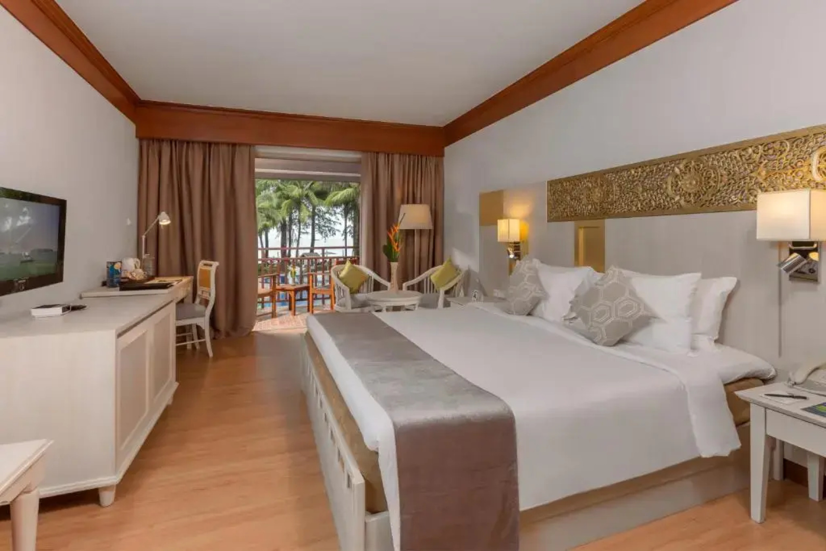 Отель Best Western Premier Bangtao Beach Resort and Spa