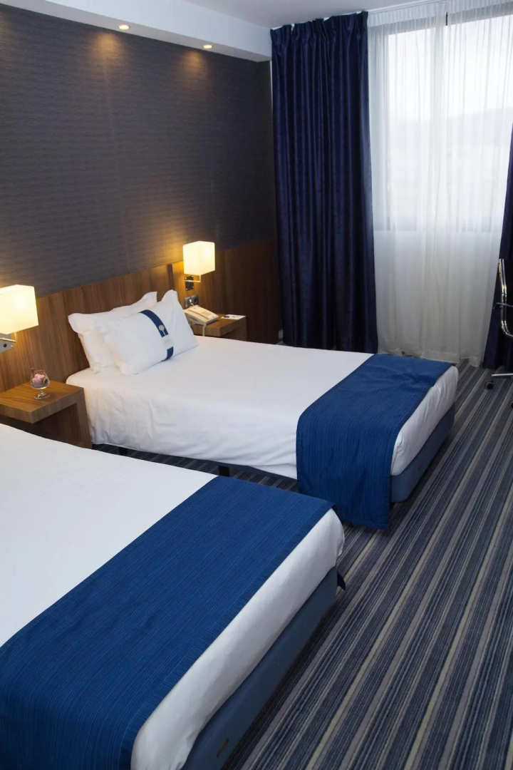 Отель Holiday Inn Express Bilbao, an IHG Hotel