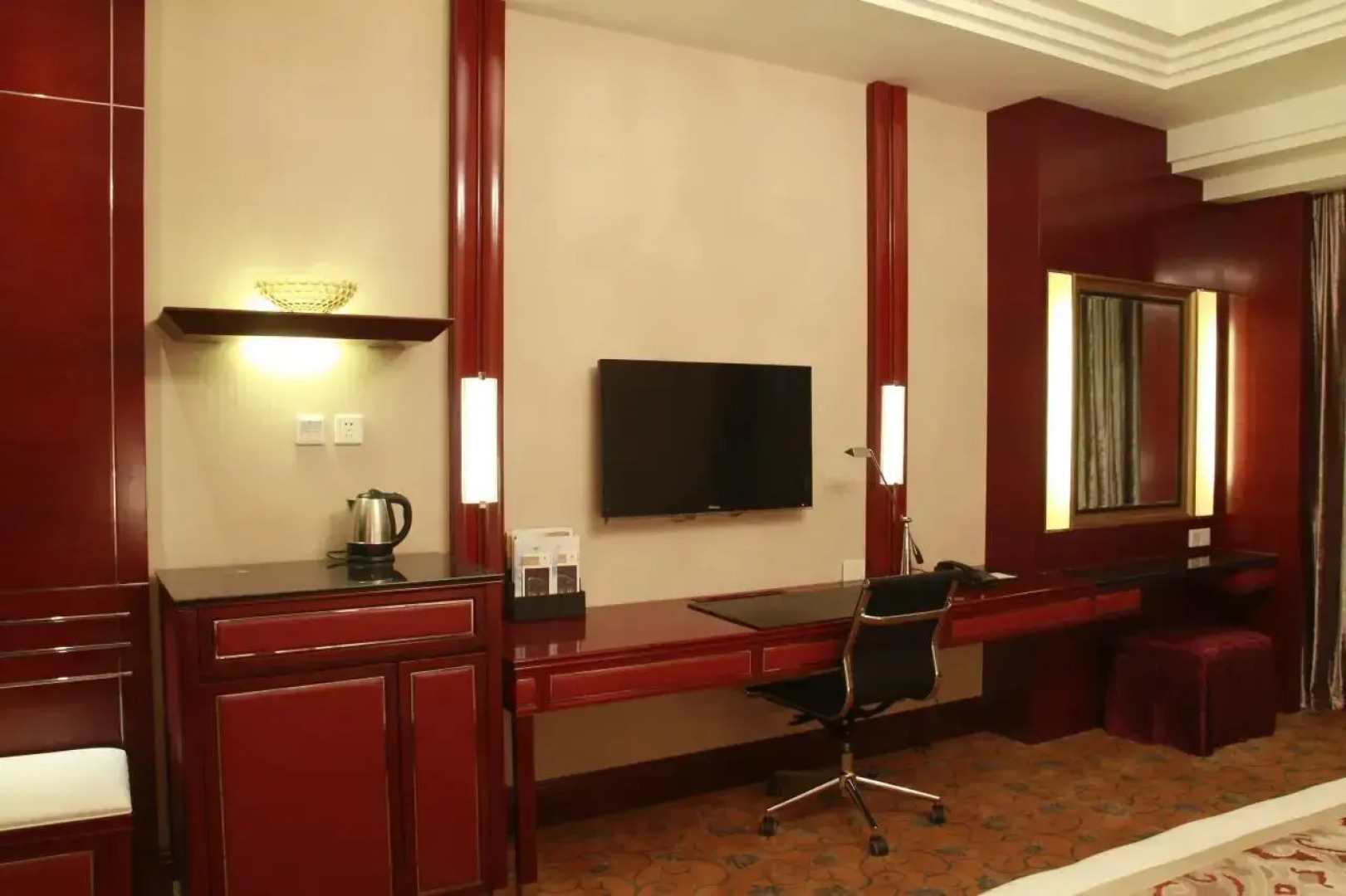 Xiaogan Yuji Grand Hotel