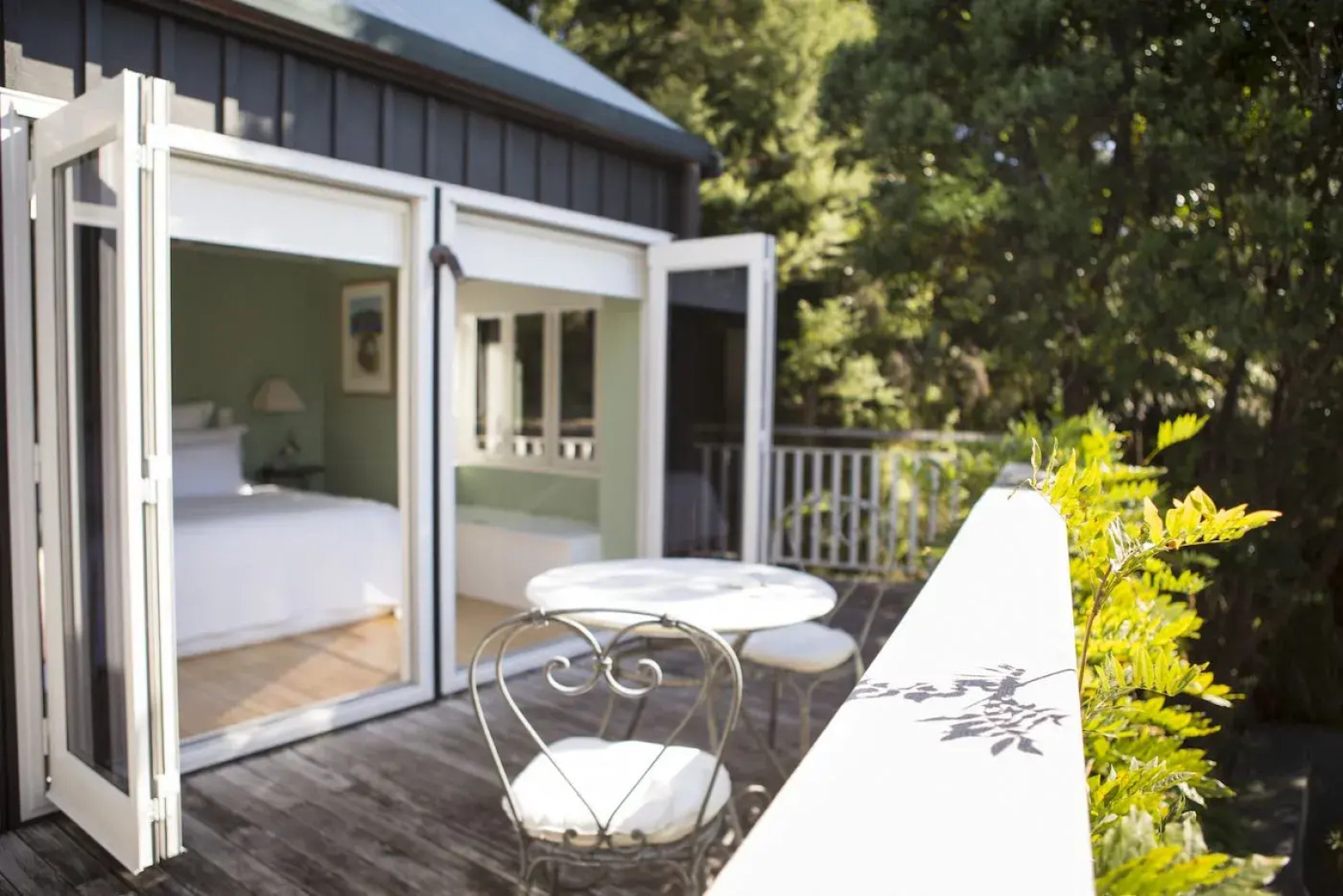 970 Lonely Bay Lodge