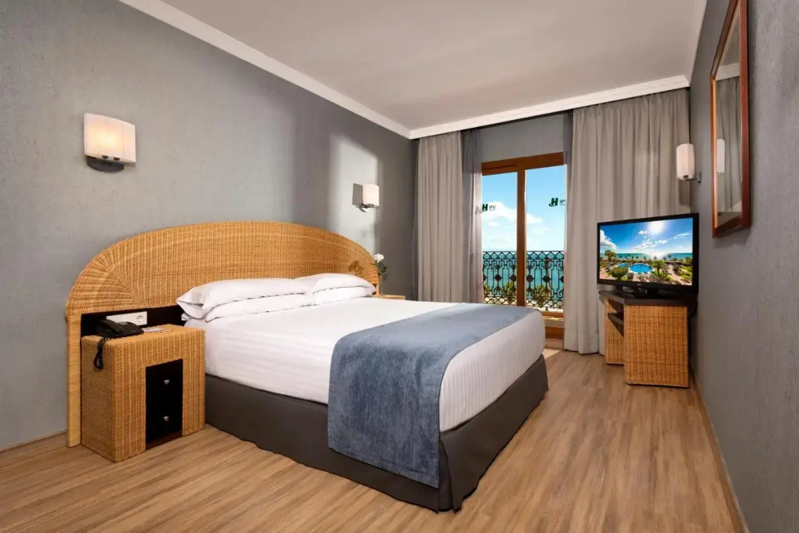 Отель IPV Palace & Spa