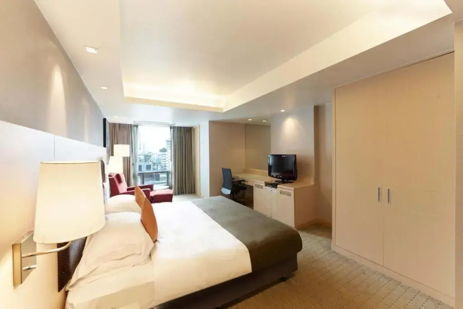 Sora Resort & Suites Sukhumvit