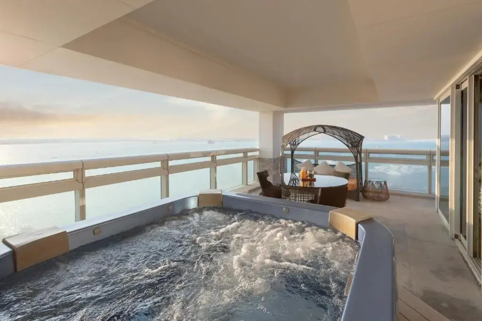 The Art Hotel & Resort