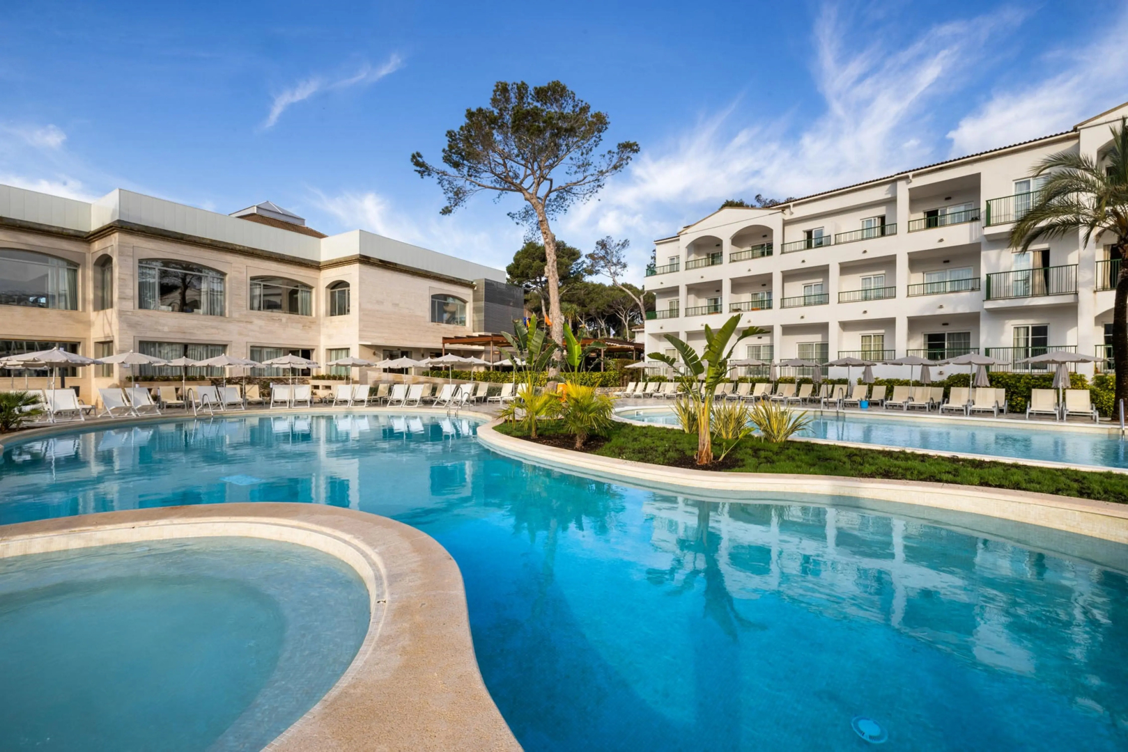 Отель VIVA Cala Mesquida Resort & Spa