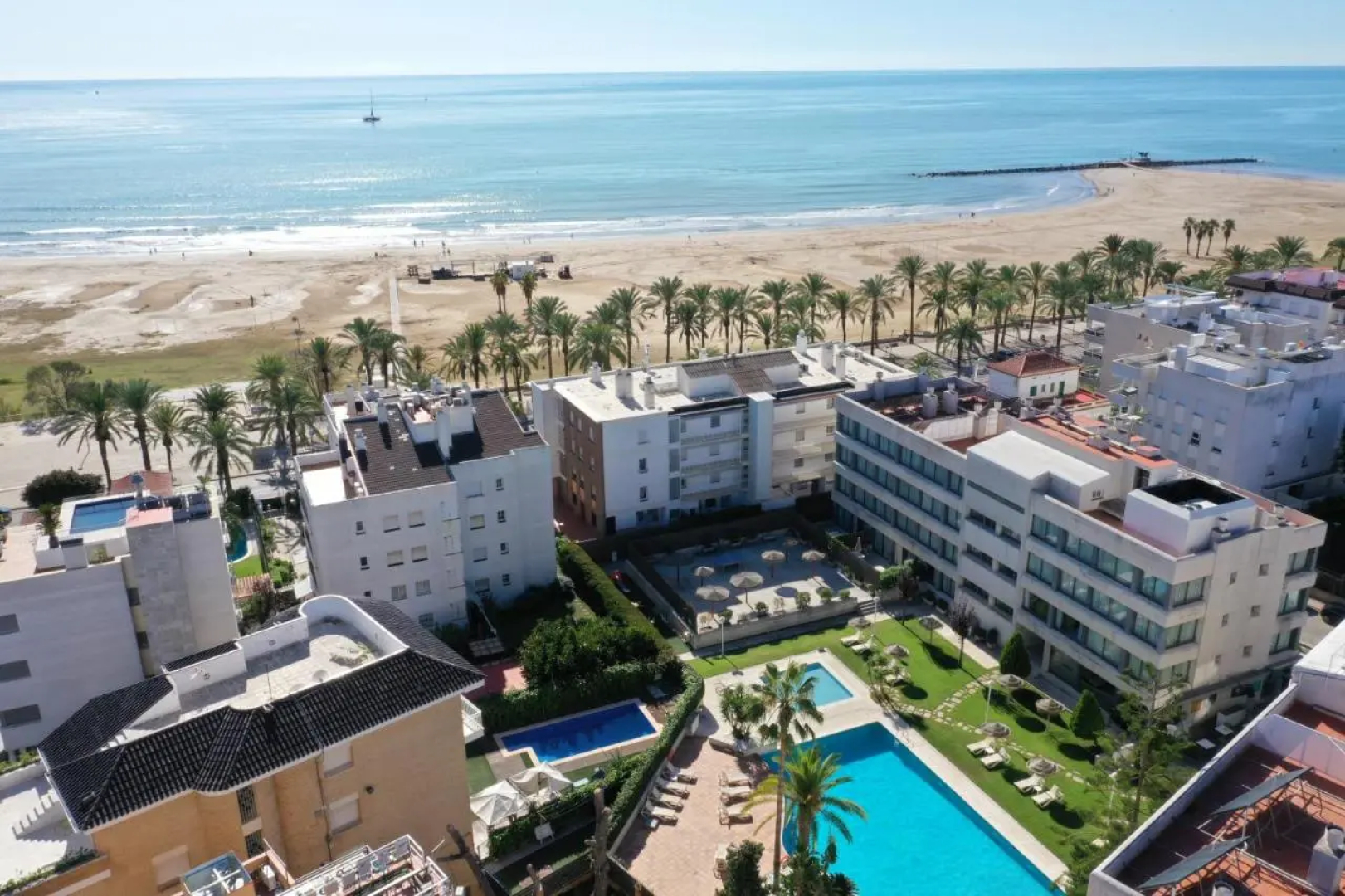 Atenea Park - Suites Apartments