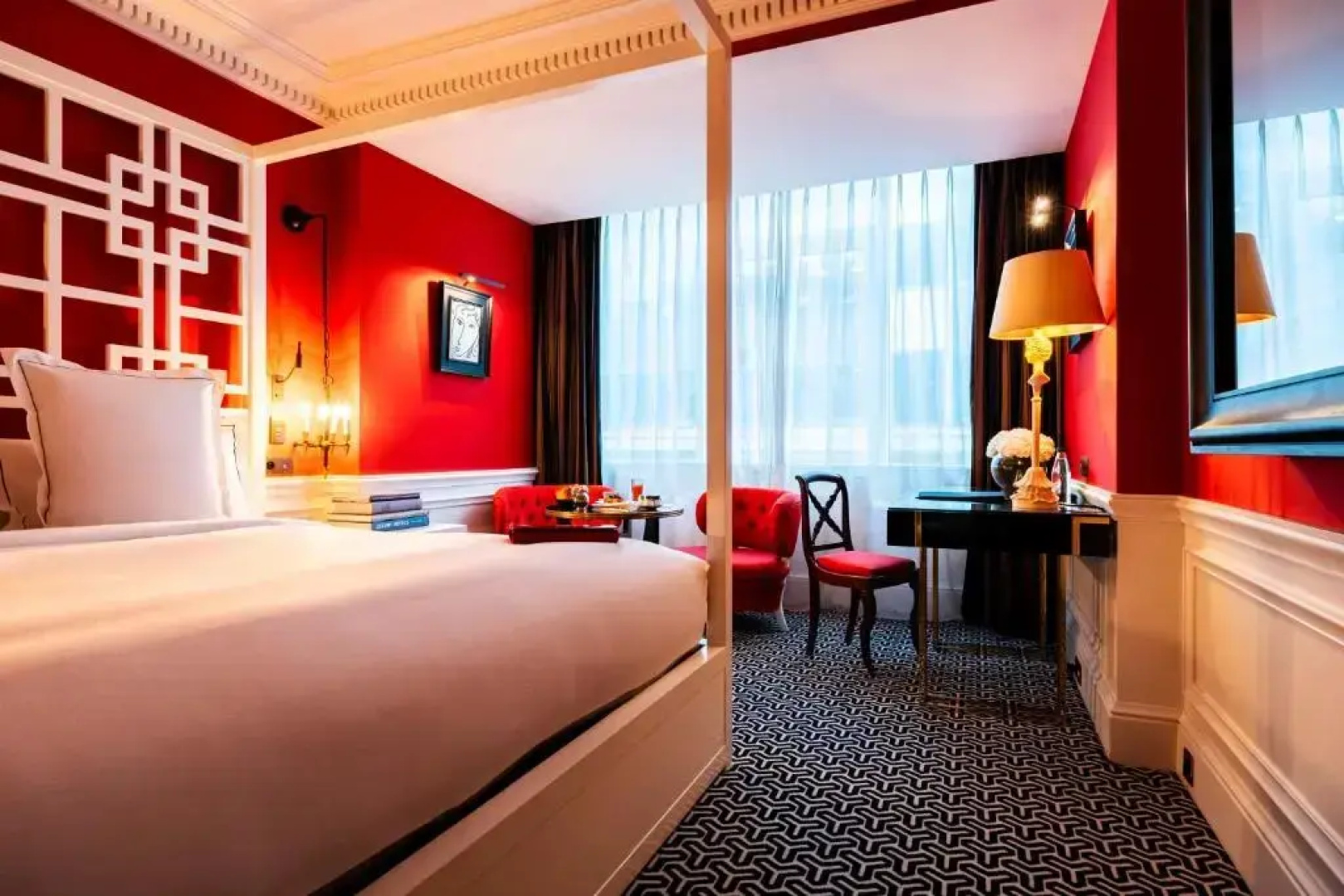 Hôtel de Berri Champs-Élysées, a Luxury Collection Hotel