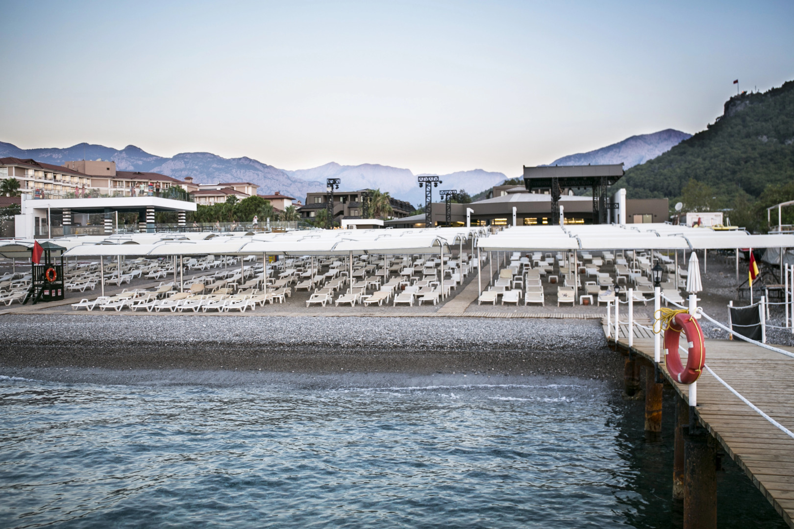 Отель Sailor's Beach Club