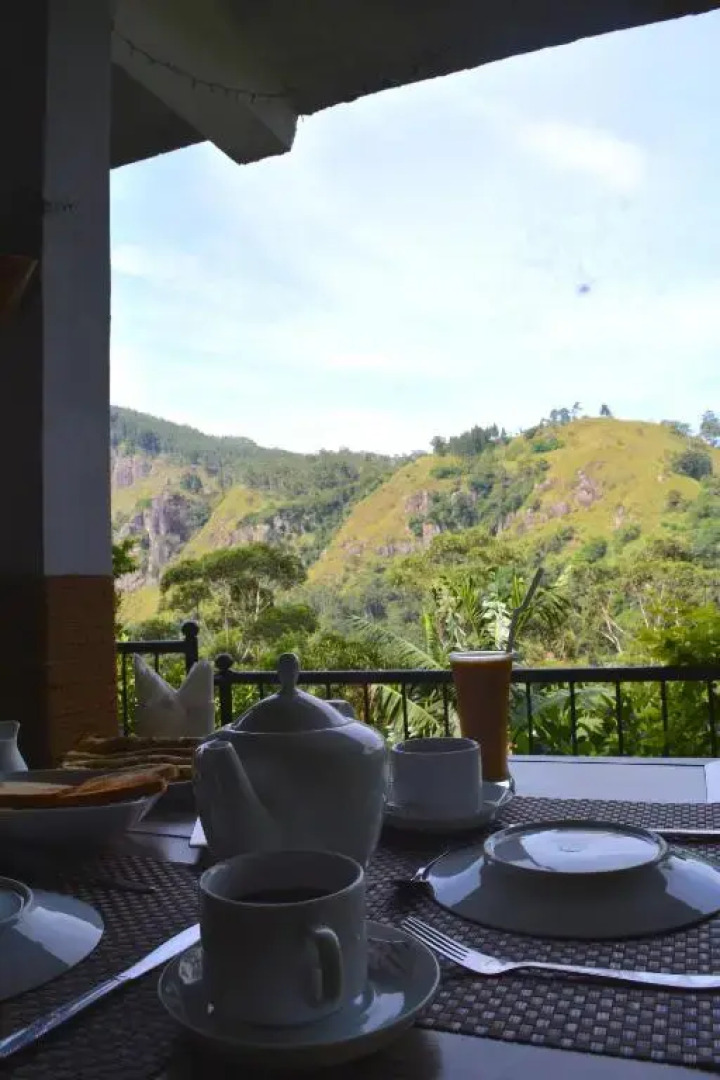 Rock side inn - Ella