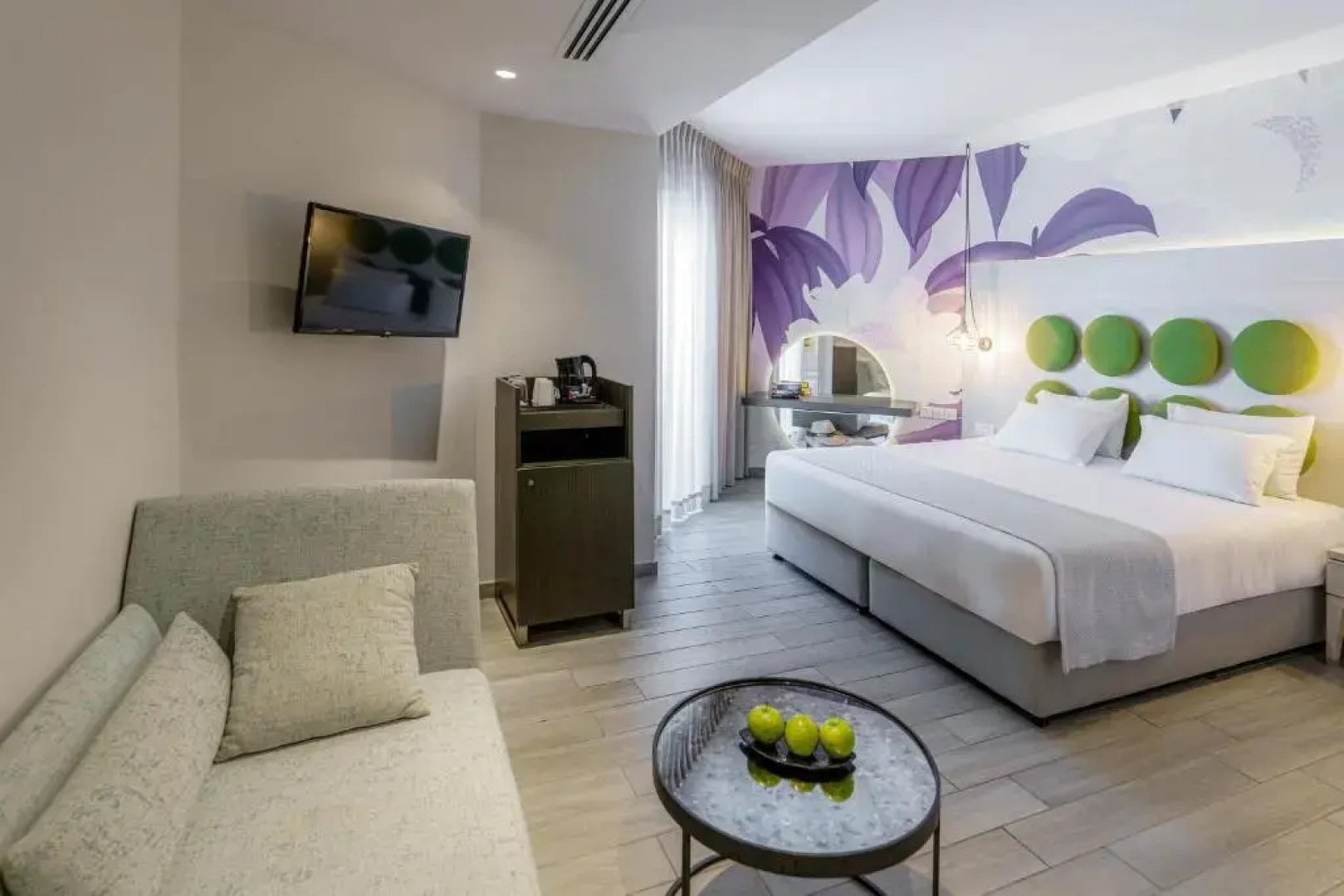 Vangelis Hotel & Suites