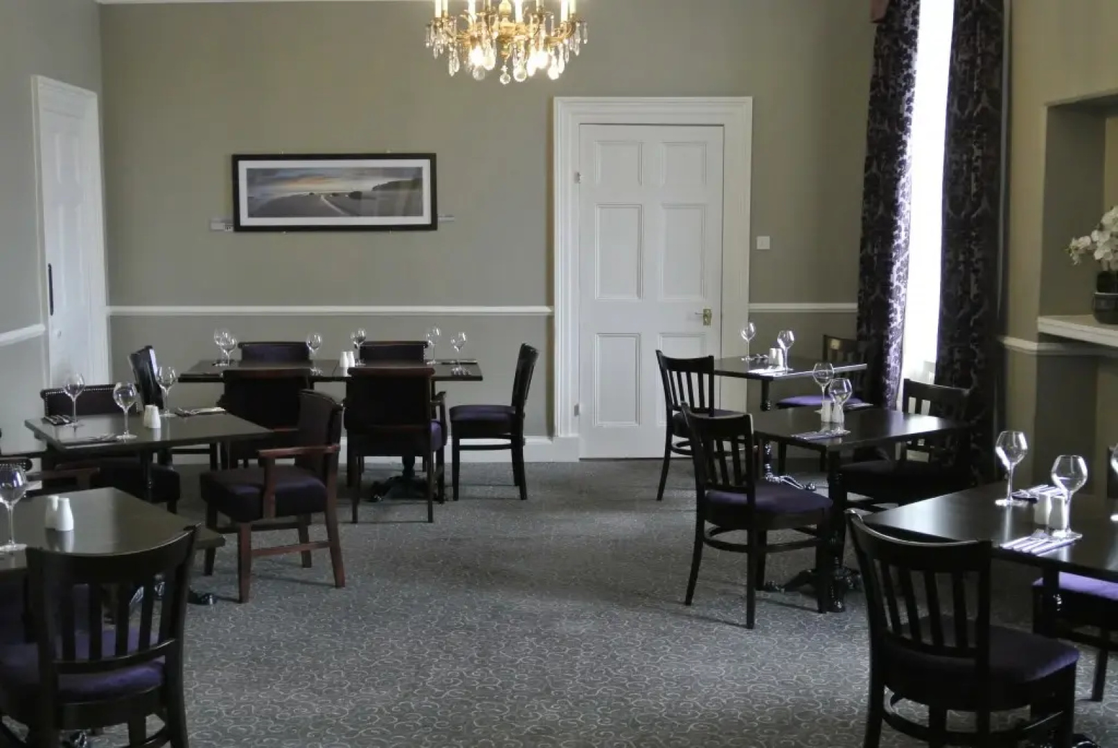 Causeway Hotel