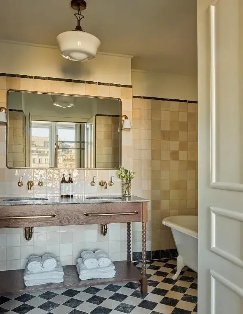 Miiro Palais Rudolf NEW OPENING