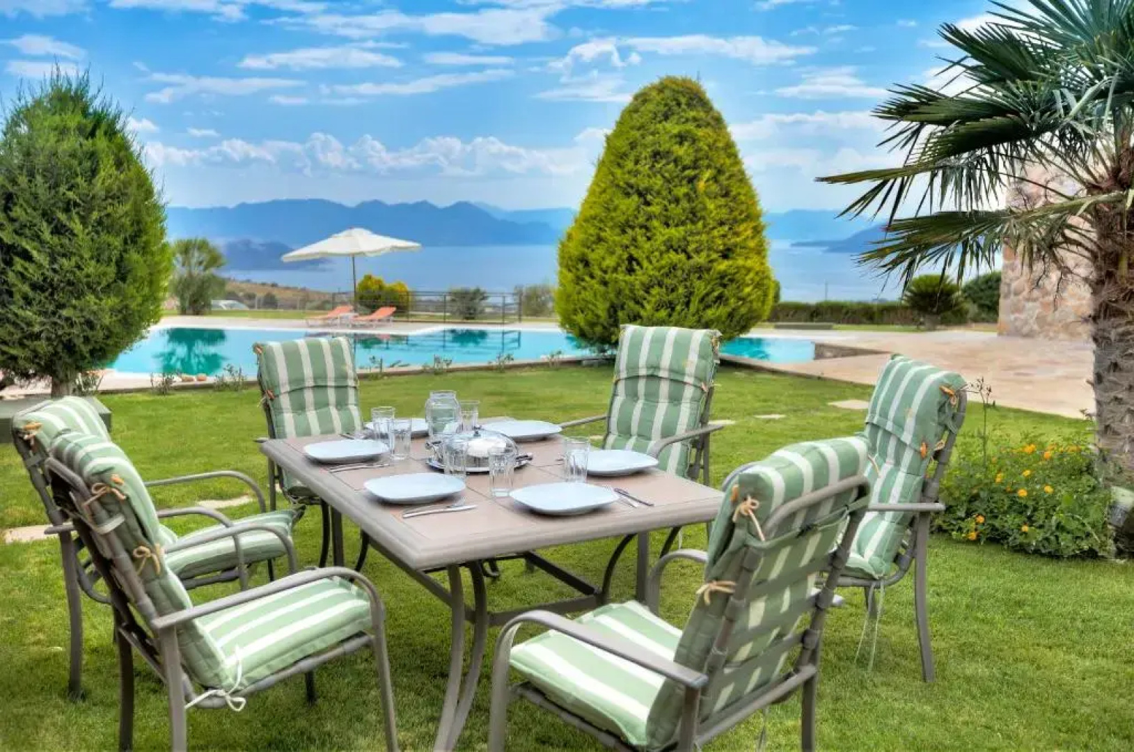 Marini Luxury Apartments and Suites