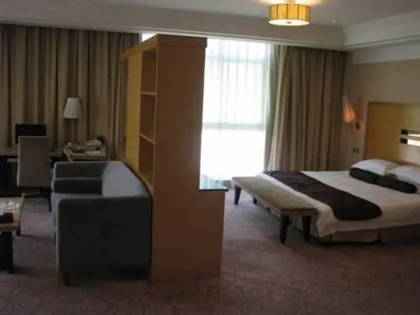 Jiang Xin River View Hotel