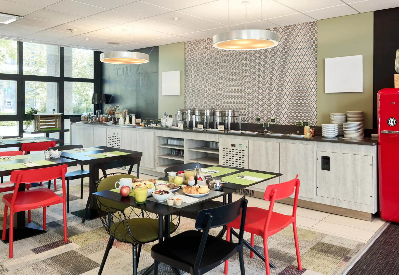 B&B HOTEL Saint-Quentin-en-Yvelines Centre Gare