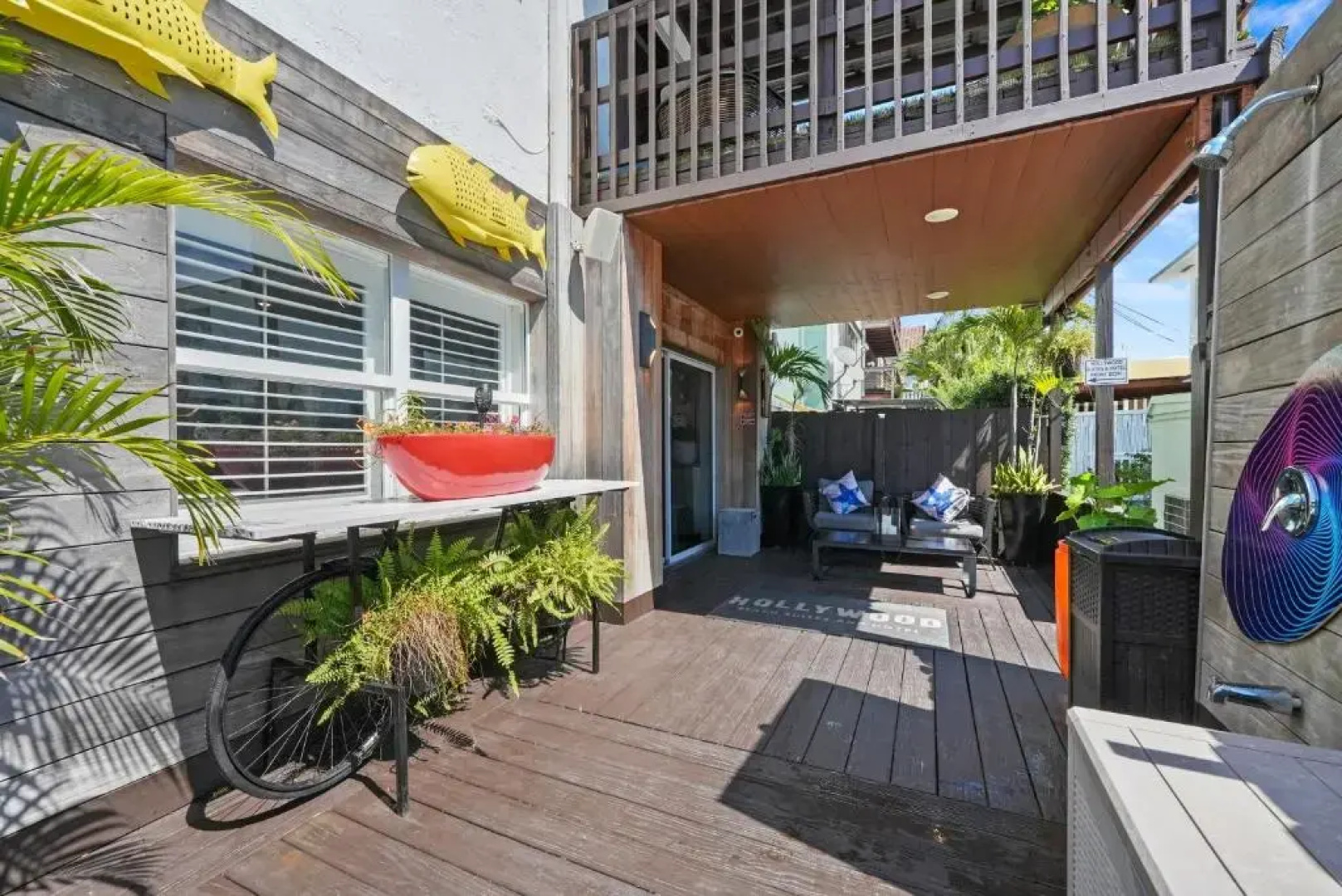 Hollywood Beach Suites