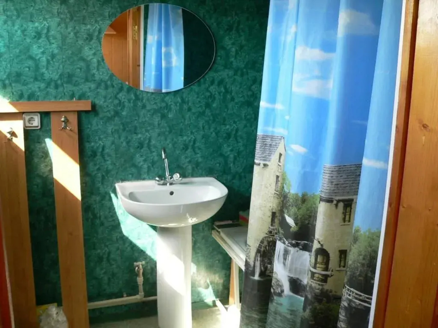 Gostinniy Dvor Krasniy Pahar