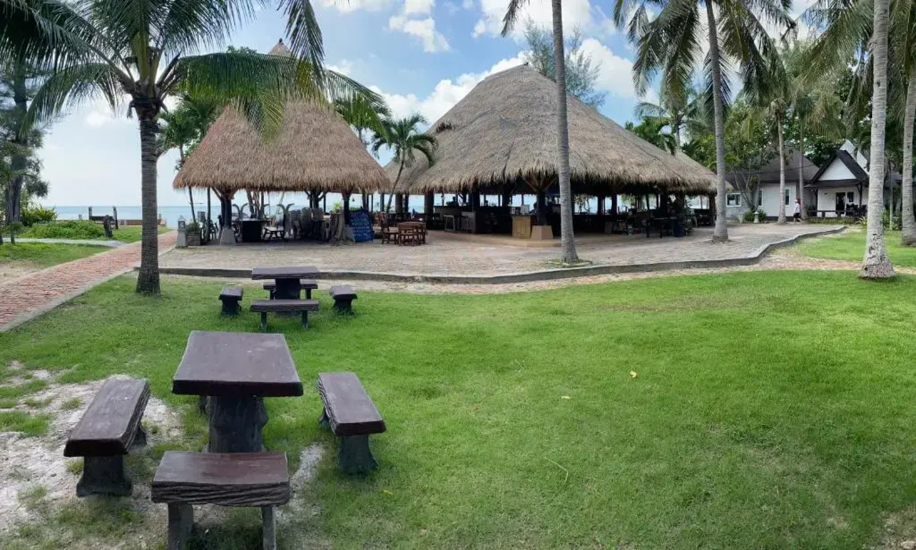 Отель Southern Lanta Resort